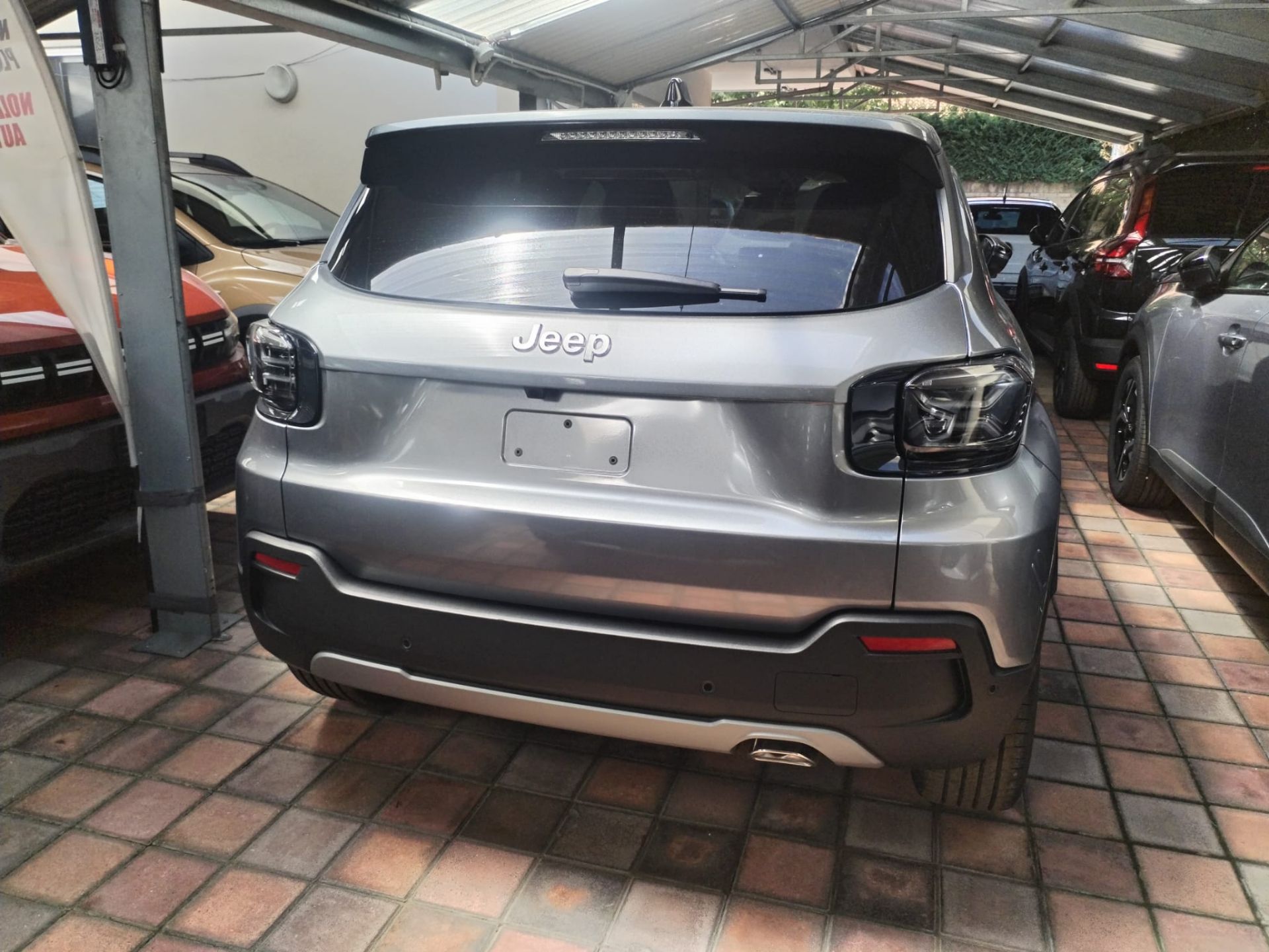 Jeep Avenger 1.2 Turbo 100 CV Summit
