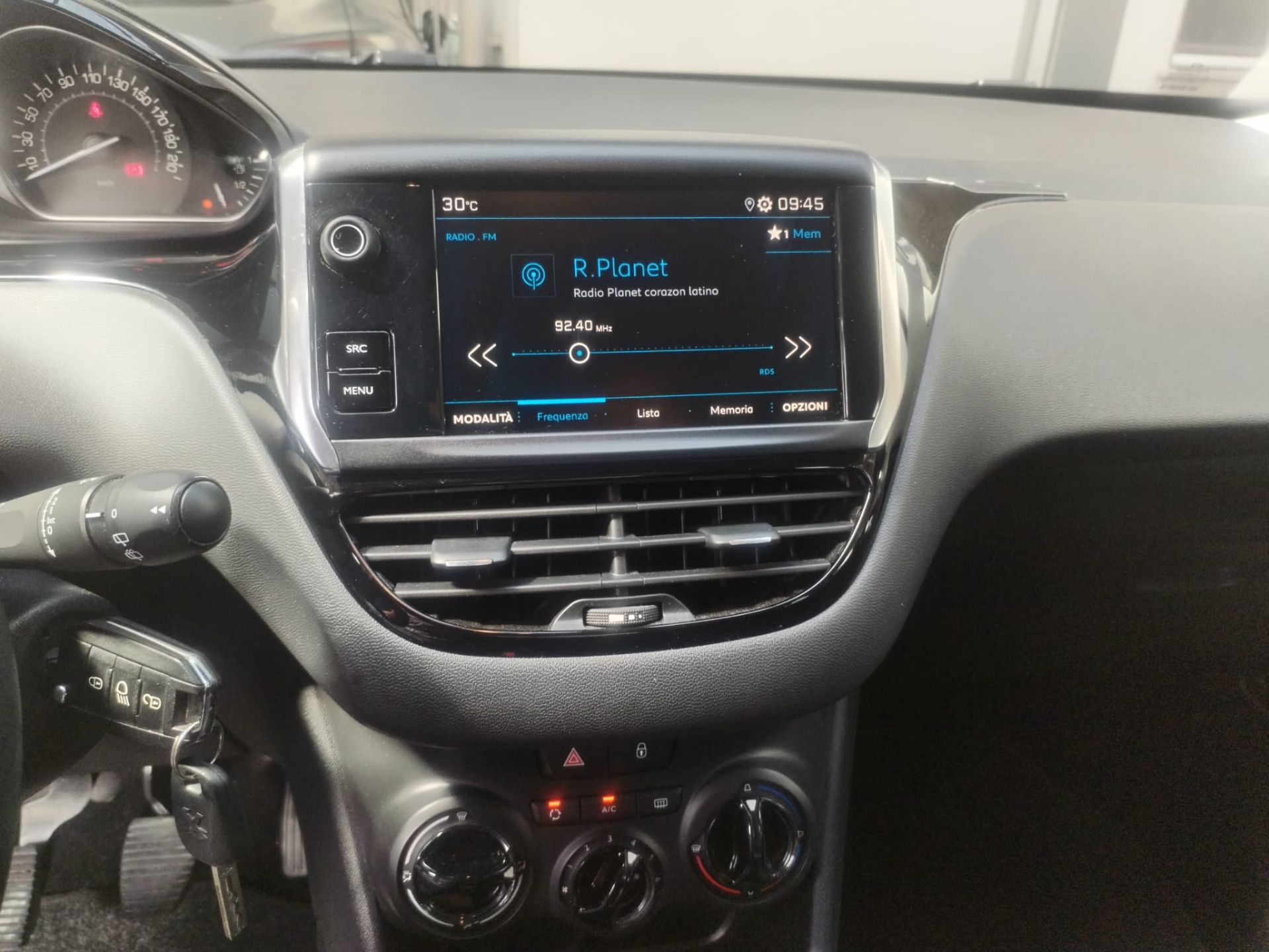 Peugeot 208 BlueHDi 100 S&S 5p. Active