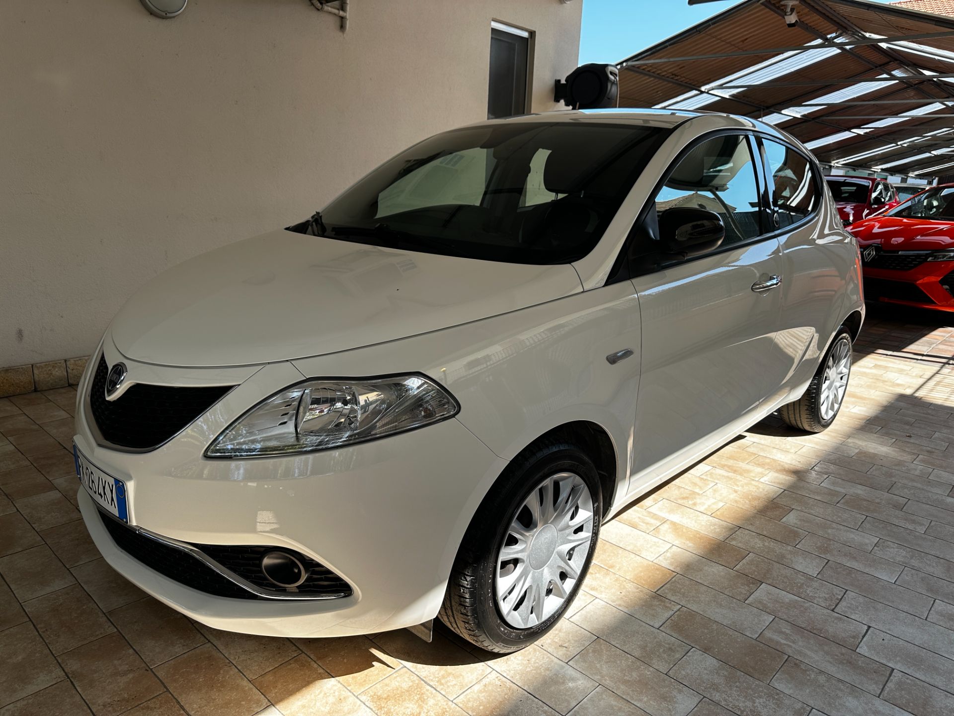 Lancia Ypsilon