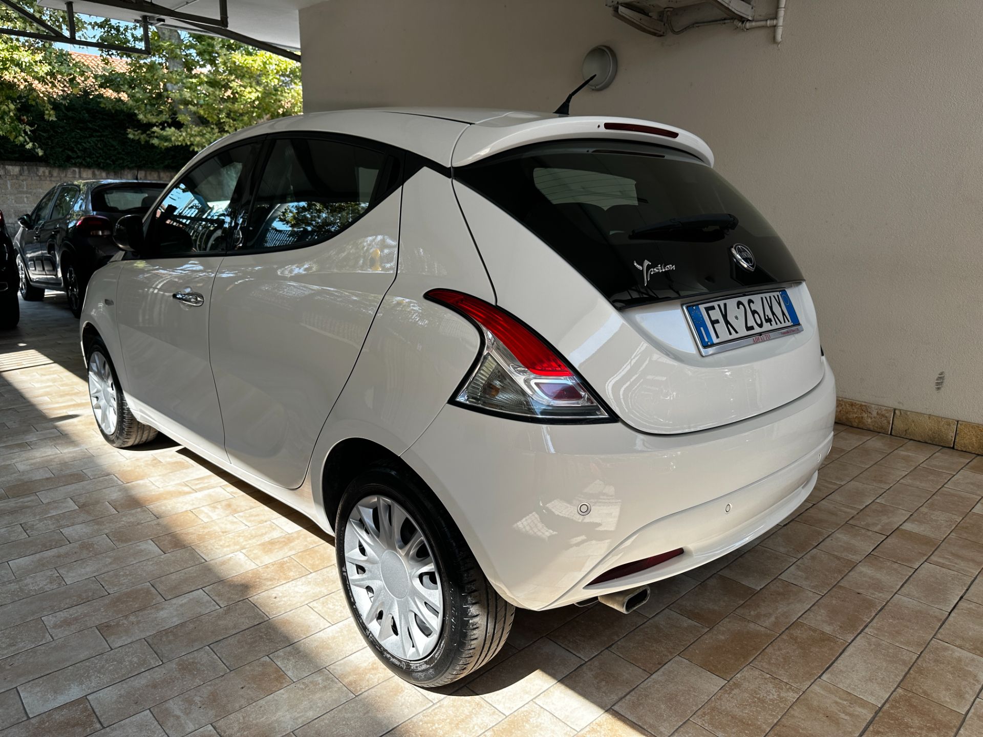 Lancia Ypsilon