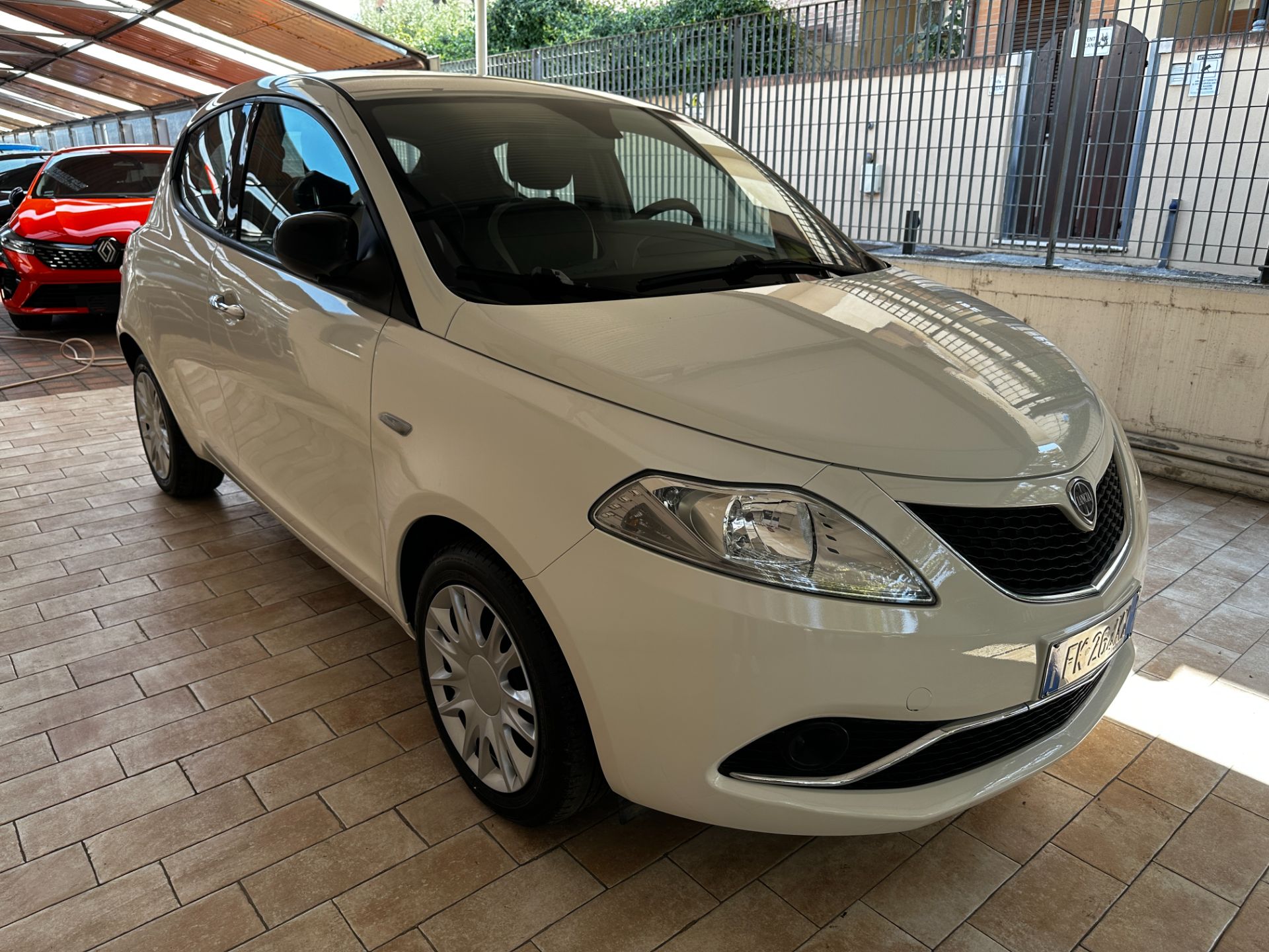 Lancia Ypsilon