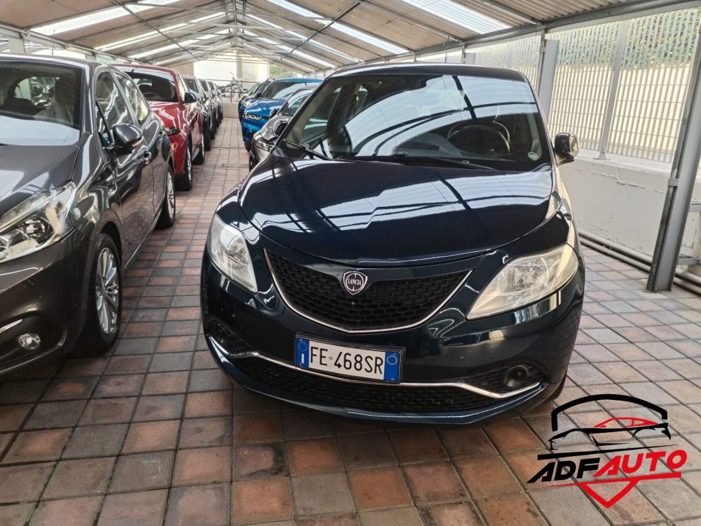 Lancia Ypsilon