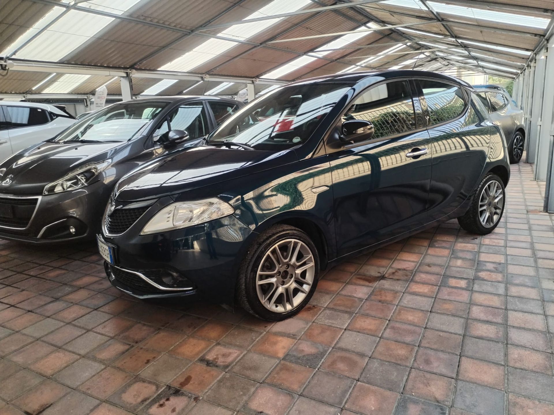Lancia Ypsilon