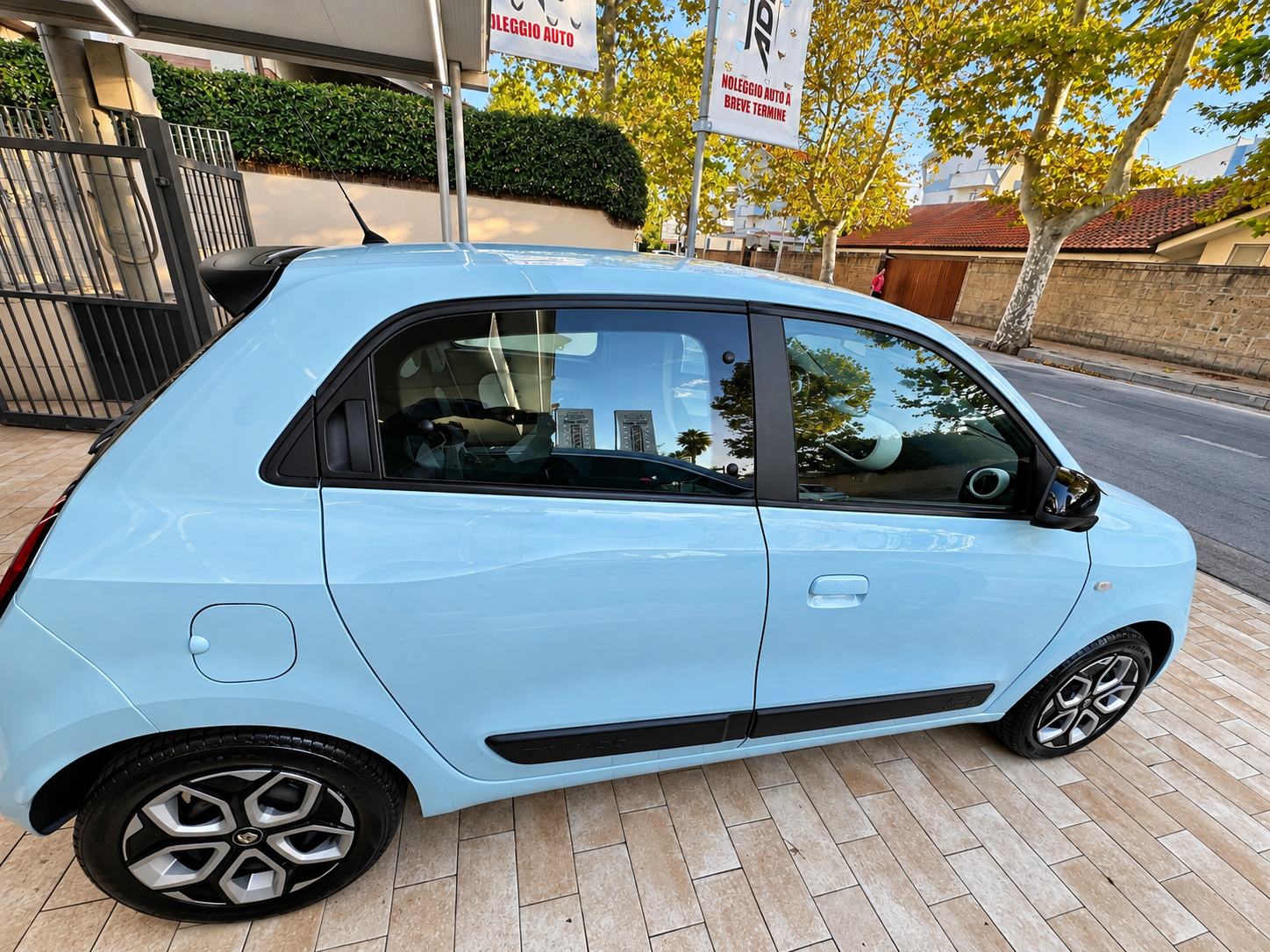 Renault Twingo SCe 65 CV Equilibre ziendale