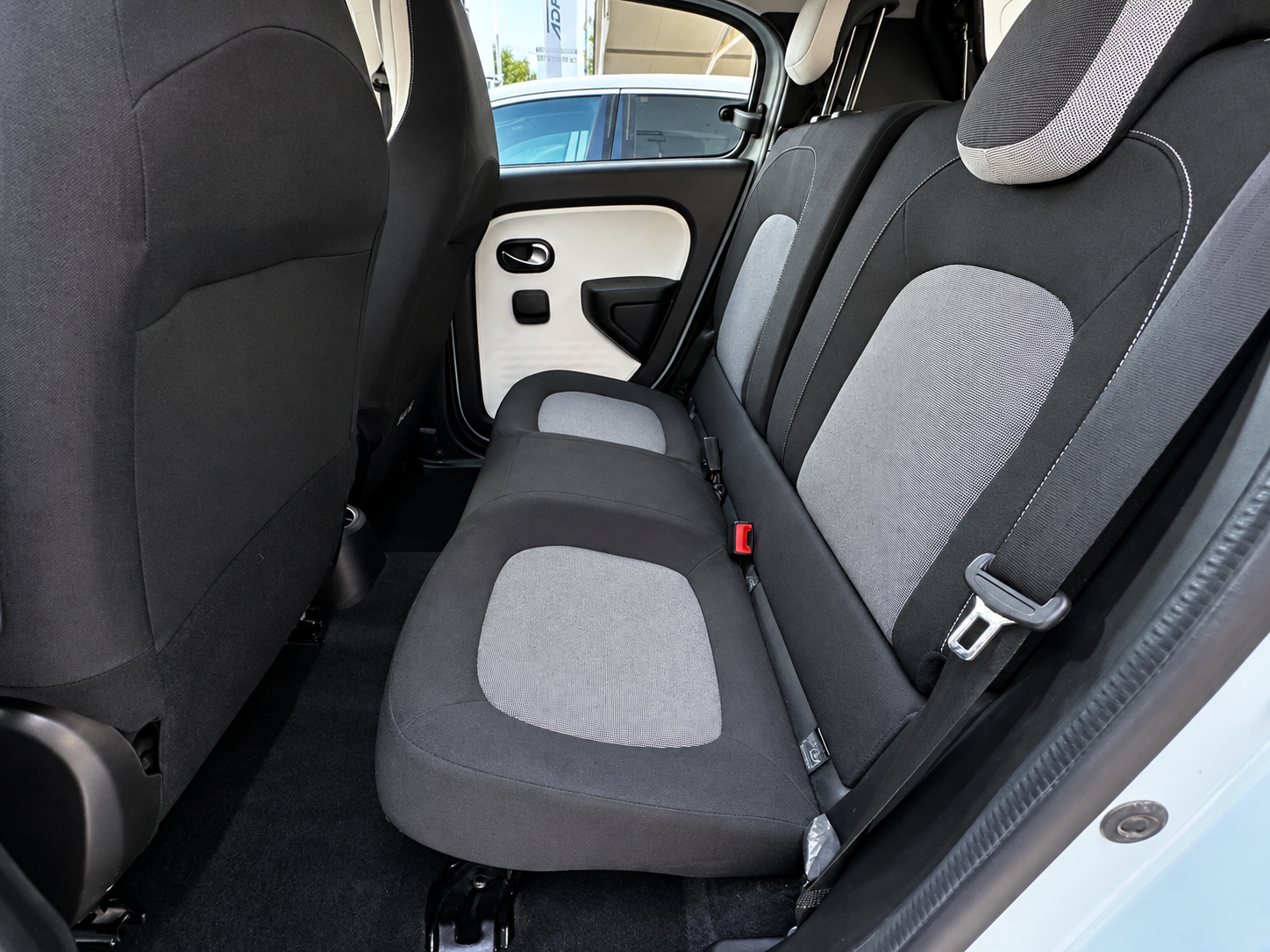 Renault Twingo SCe 65 CV Equilibre ziendale