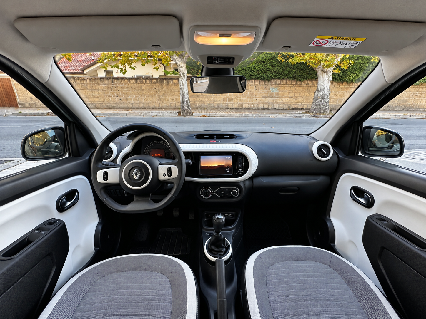 Renault Twingo SCe 65 CV Equilibre ziendale